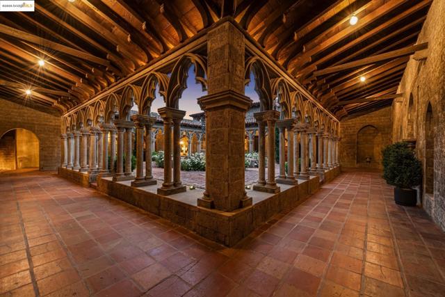 2900 Buena Vista Way, Berkeley CA: https://media.crmls.org/mediaz/7b017a4c-f3cb-43ac-94ff-94064a2d5d06.jpg