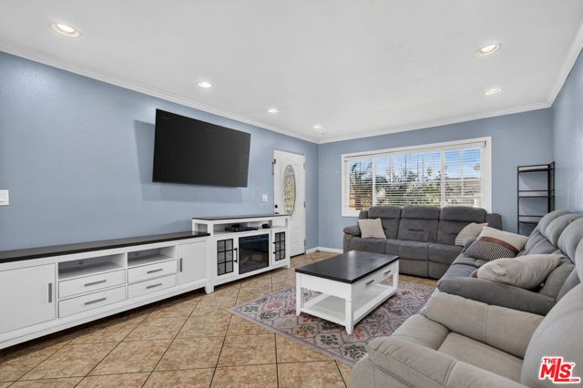 248 East 186th Street photo 8