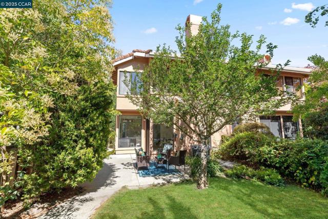 731 Lakemont Pl, San Ramon CA: https://media.crmls.org/mediaz/7b02e77e-03f3-49f1-9fb9-bb27da50f497.jpg