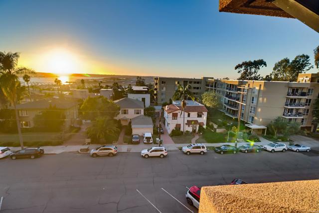 230 W Laurel Street, San Diego CA: https://media.crmls.org/mediaz/7b03e9eb-0359-4bec-aa9d-0f00bf0a567b.jpg