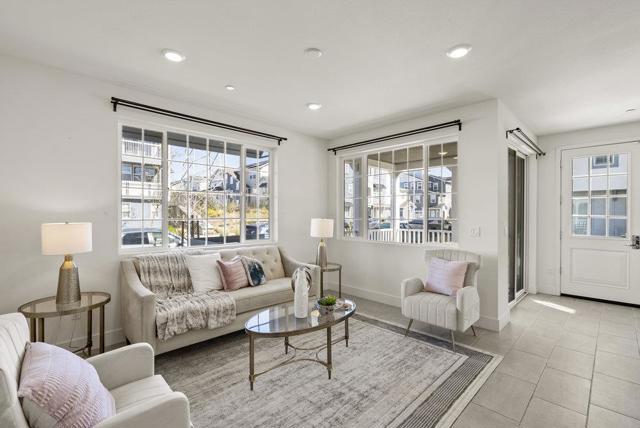 9476 Seawind Way, Newark CA: https://media.crmls.org/mediaz/7b0427b6-d955-4657-bc51-591d9768974c.jpg