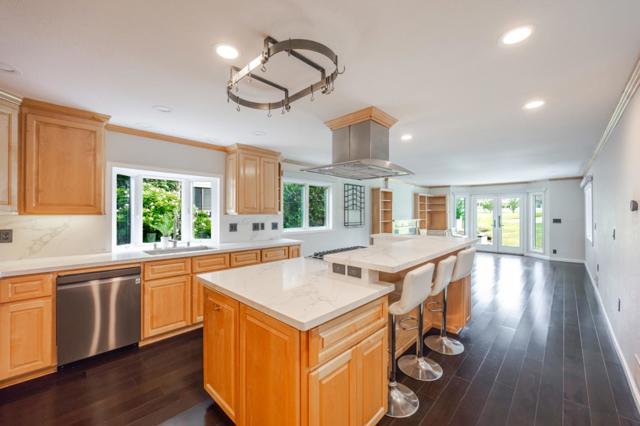 Image 18 of 63 For 447 Burning Tree Court