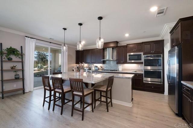 Detail Gallery Image 11 of 22 For 33792 Baystone St, Temecula,  CA 92592 - 4 Beds | 3/1 Baths