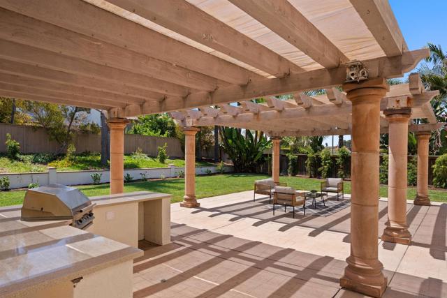 1162 Delano Ct., Chula Vista CA: https://media.crmls.org/mediaz/7b05e6cf-13a5-43bd-97f3-db381b0e800f.jpg