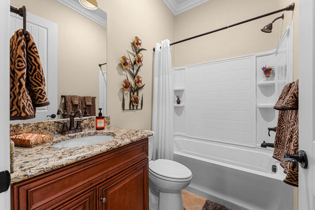 38756 Camino Aguacero, Indio CA: https://media.crmls.org/mediaz/7b05f601-3404-41b6-86ac-0b3c7409179f.jpg