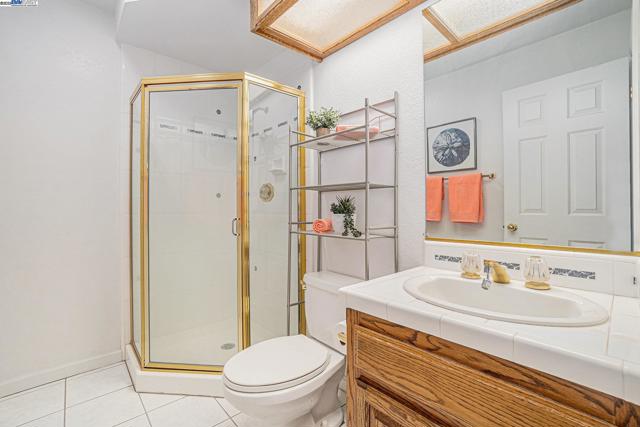 4325 Monterey ct, Discovery Bay CA: https://media.crmls.org/mediaz/7b08471c-1bc1-4ce1-bc5c-b9ead6f59951.jpg