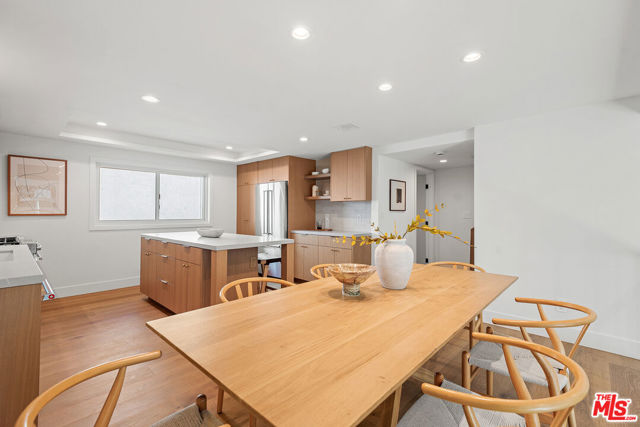 13234 Fiji Way, Marina del Rey CA: https://media.crmls.org/mediaz/7b08cb25-dd3c-49f3-bd84-baeb2db6d2d3.jpg