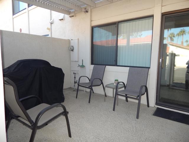 2010 Lawrence Crossley Road #1, Palm Springs, CA 92264