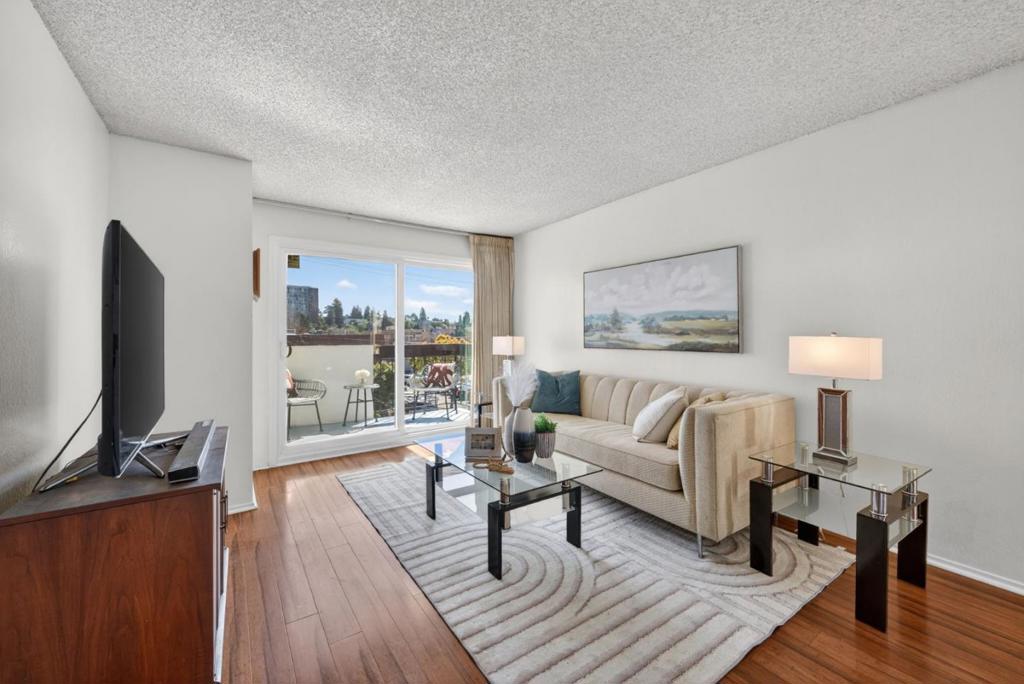 4099 Howe Street #203