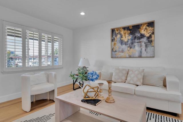 1518 Day Avenue, San Mateo CA: https://media.crmls.org/mediaz/7b0a0eab-d8f4-41a3-907e-8f90dba7894a.jpg
