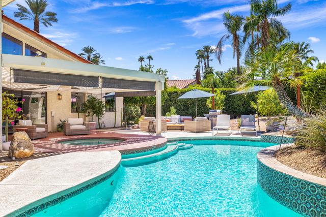 4 Lincoln Place, Rancho Mirage CA: https://media.crmls.org/mediaz/7b0a57c0-a2f7-4bde-a23f-edba5aea0769.jpg