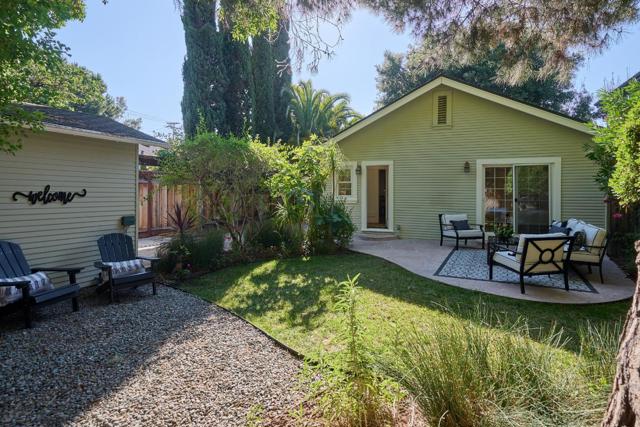 767 Calderon Avenue, Mountain View CA: https://media.crmls.org/mediaz/7b0a5913-0391-4160-aa4b-e6becc9c1eb2.jpg