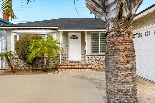 12109 Bluefield Avenue, La Mirada CA: https://media.crmls.org/mediaz/7b0ae5b9-13be-4362-8324-817ba9be4944.jpg