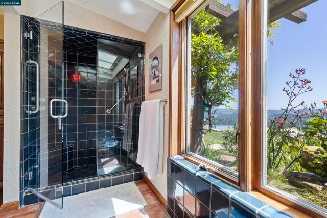 1176 Brown Ave, Lafayette CA: https://media.crmls.org/mediaz/7b0b5b24-ac5e-4e8d-a72a-5386a0f29971.jpg