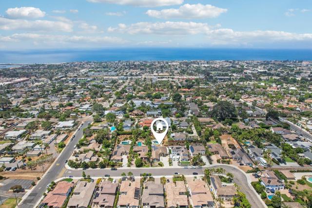 1648 Brady Cir, Carlsbad CA: https://media.crmls.org/mediaz/7b0bd638-261c-4099-bfff-e388e4c2d7bd.jpg