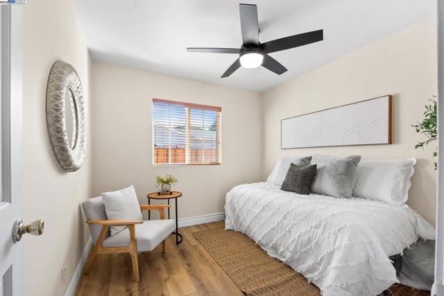 6176 Thomas Ave, Newark CA: https://media.crmls.org/mediaz/7b0c0636-0c73-4223-9ff3-0025a5075fb2.jpg