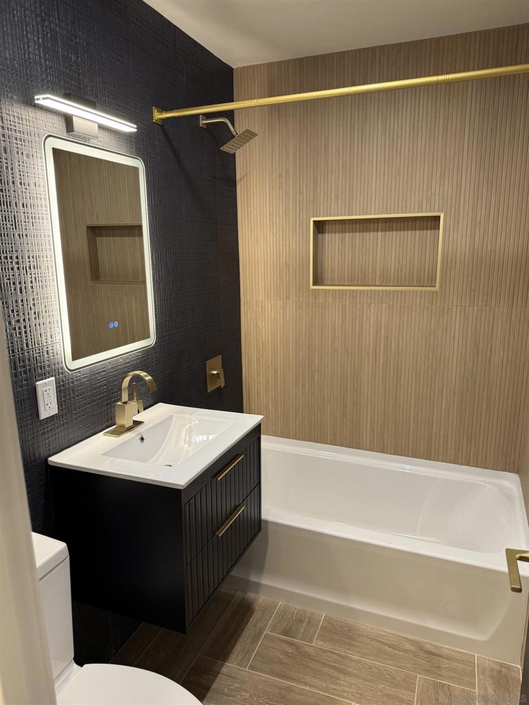 519 Camelot Dr - photo 9