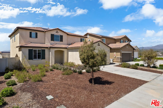 14131 Versilla Drive, Beaumont CA: https://media.crmls.org/mediaz/7b0cda35-1c03-425a-ad3a-d4c9ee74748e.jpg