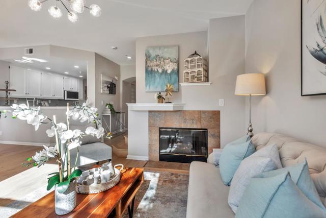 701 Baltic Circle, Redwood City CA: https://media.crmls.org/mediaz/7b0d49cf-9438-4aff-8660-e64f698dadb3.jpg