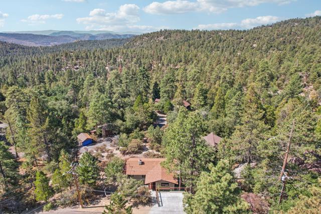 54091 Northridge, Idyllwild CA: https://media.crmls.org/mediaz/7b0d5b64-307a-4db5-bf92-ae5b7c829d24.jpg