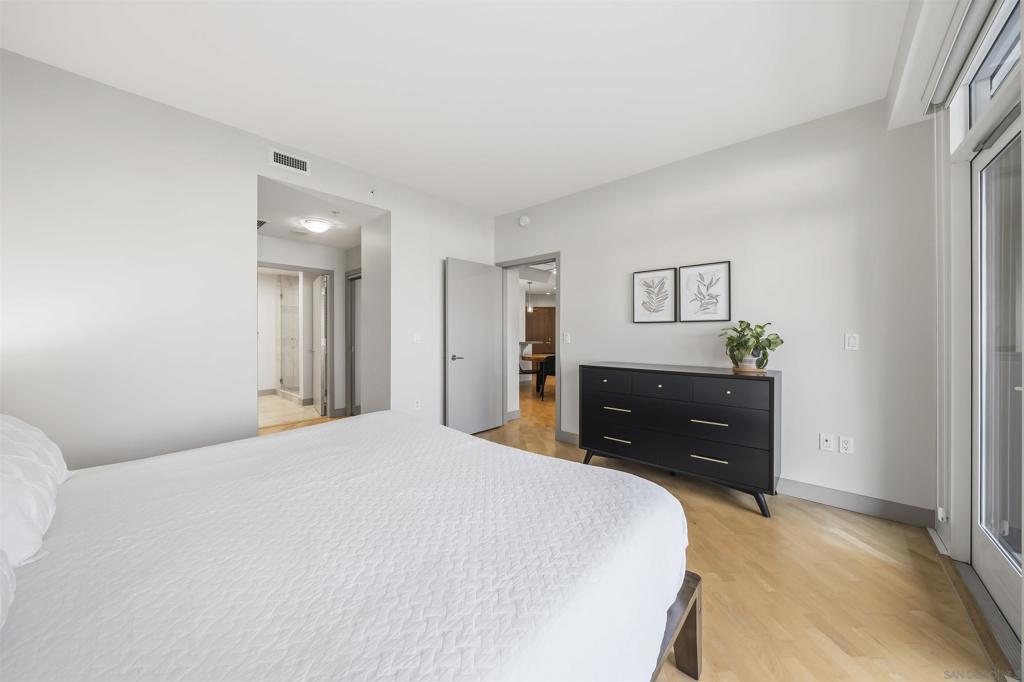 700 Harbor - photo 15