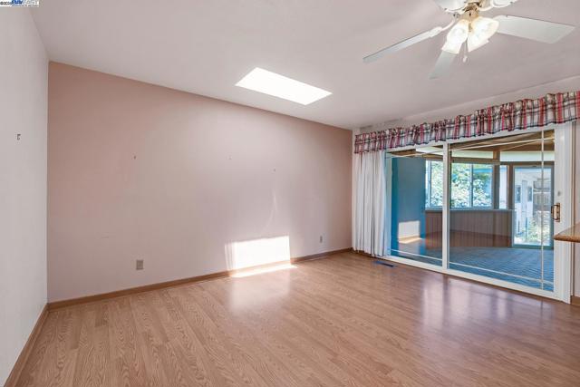 426 El Caminito, Livermore CA: https://media.crmls.org/mediaz/7b0e7891-5ade-4141-9424-309772c66e56.jpg