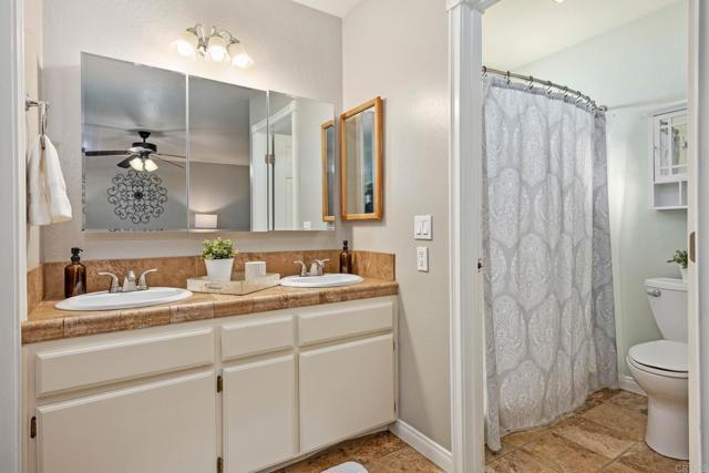 25119 Como Esta Court, Ramona CA: https://media.crmls.org/mediaz/7b0ea2d0-eec5-466f-aaee-c3f20333cbd5.jpg