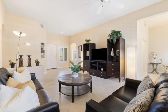 78352 Yucca Blossom Drive, Palm Desert CA: https://media.crmls.org/mediaz/7b0edb16-3ad1-43c3-82ff-38c753e876b0.jpg