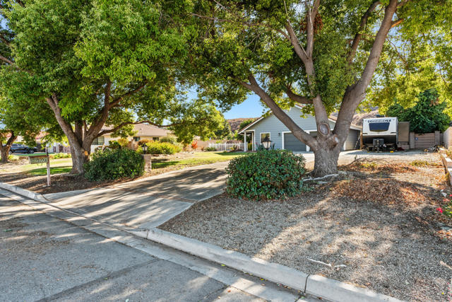 3773 English Drive, Hemet CA: https://media.crmls.org/mediaz/7b0ee184-91e5-49c6-bf09-27b86d3faeef.jpg
