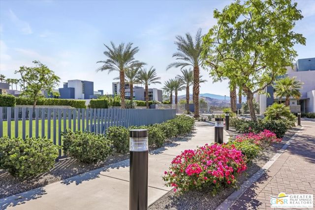 431 Suave Lane, Palm Springs, CA 92262