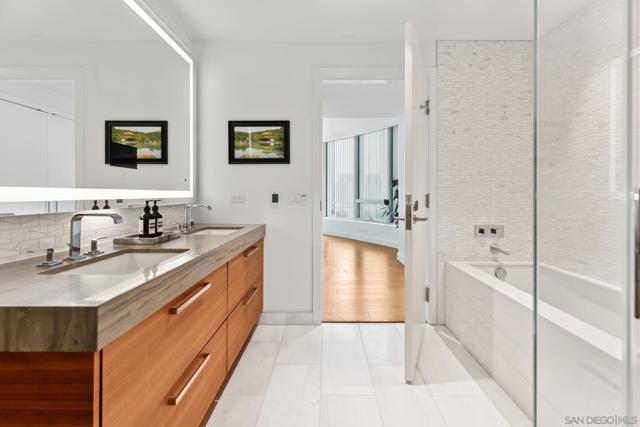 888 W E Street, San Diego CA: https://media.crmls.org/mediaz/7b0f05d4-4434-410f-a39f-a1555a03ed48.jpg
