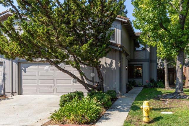 207 Palmer Drive, Los Gatos CA: https://media.crmls.org/mediaz/7b0f7f7f-f0bb-4850-862f-f53eb7f3acf9.jpg