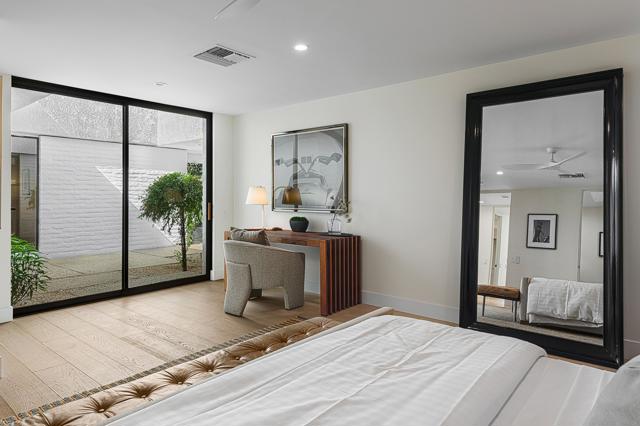 11 Sussex Court, Rancho Mirage CA: https://media.crmls.org/mediaz/7b0fec97-00d9-4858-89eb-b381a86c8d00.jpg