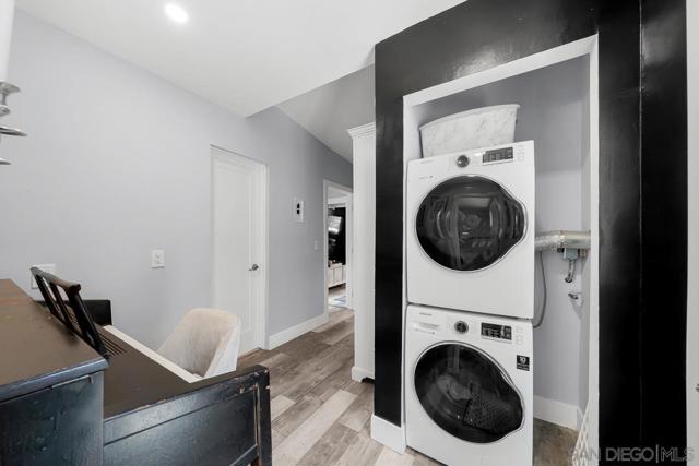 3850 Demus St, San Diego CA: https://media.crmls.org/mediaz/7b10f507-0556-4685-b081-710004e34135.jpg