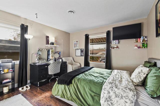 Detail Gallery Image 15 of 39 For 6114 Tarragona Dr, San Diego,  CA 92115 - 4 Beds | 2 Baths
