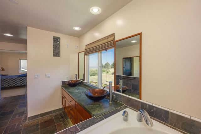 447 3rd Street, Montara CA: https://media.crmls.org/mediaz/7b119230-9b2e-476d-a529-92c024420389.jpg