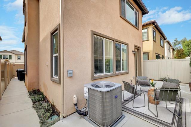 211 Silver Fir Court, Vista CA: https://media.crmls.org/mediaz/7b11f33c-41d6-4b51-ab3c-d6a4a819a1d1.jpg