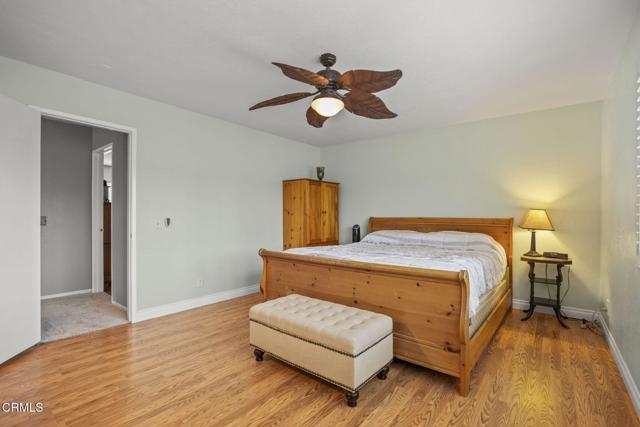 1099 N Agusta Avenue, Camarillo CA: https://media.crmls.org/mediaz/7b12189a-549f-4d23-94f3-a6c97642eebc.jpg