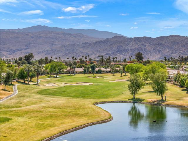 45553 Meadow Lake Drive, Indio CA: https://media.crmls.org/mediaz/7b1223d3-0f65-4824-8771-93f3a0fd6856.jpg