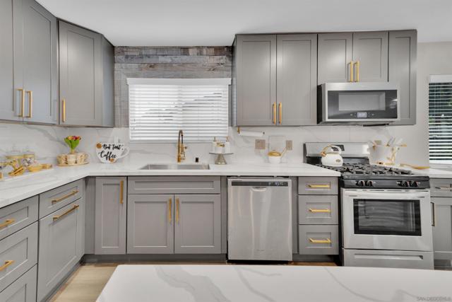3716 Duffy Way, Bonita CA: https://media.crmls.org/mediaz/7b1260f7-41ef-41a2-989a-bc7c1531f943.jpg