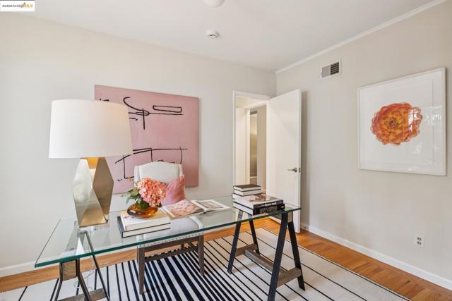 Image 32 of 53 For 1297 Sunnyhills Rd