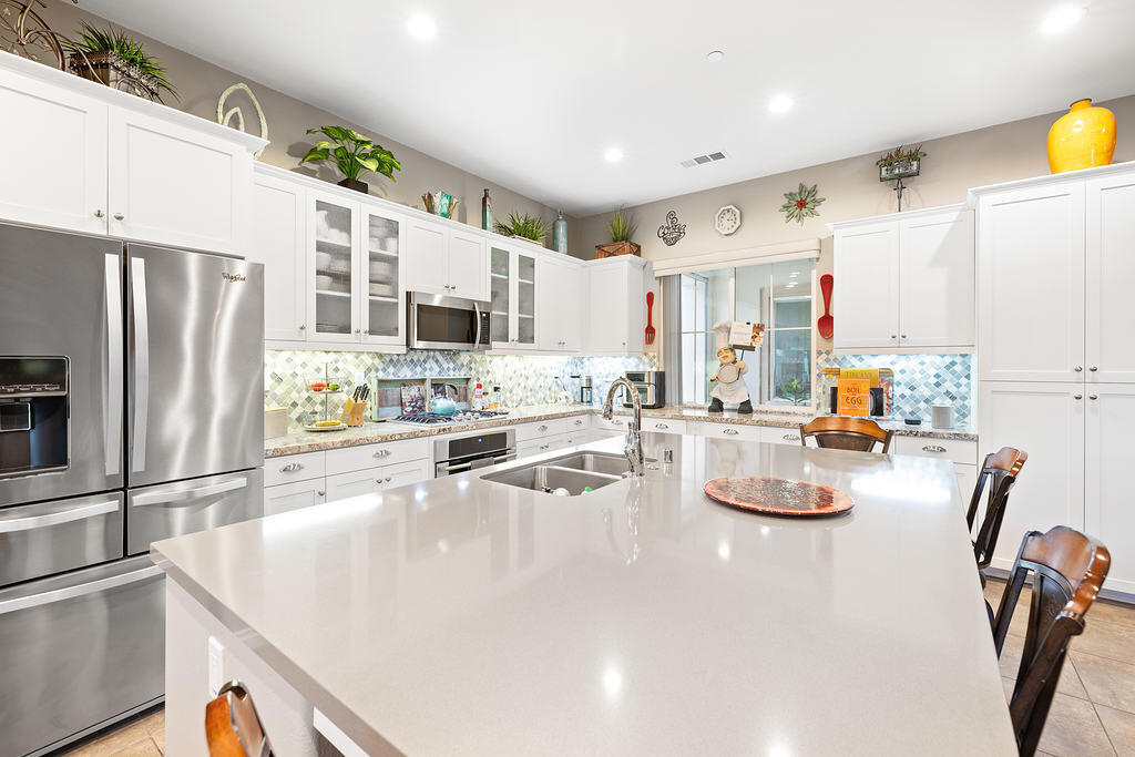 MLS #219132166DA img 2