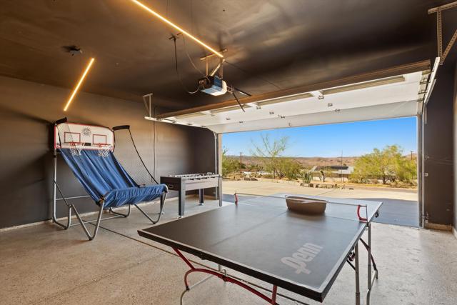 60377 Pueblo Trail, Joshua Tree CA: https://media.crmls.org/mediaz/7b12c90c-43df-4188-9e76-82585bb13a34.jpg