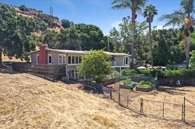 20846 Almaden Road, San Jose CA: https://media.crmls.org/mediaz/7b12e716-8d07-484d-883a-3c9e533fcbdd.jpg