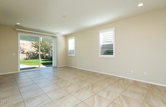 Detail Gallery Image 26 of 67 For 24863 Carbon Ln, Valencia,  CA 91354 - 4 Beds | 3/1 Baths