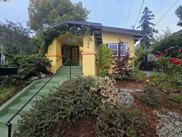 Listing Details for 194 John St  , Oakland, CA 94611