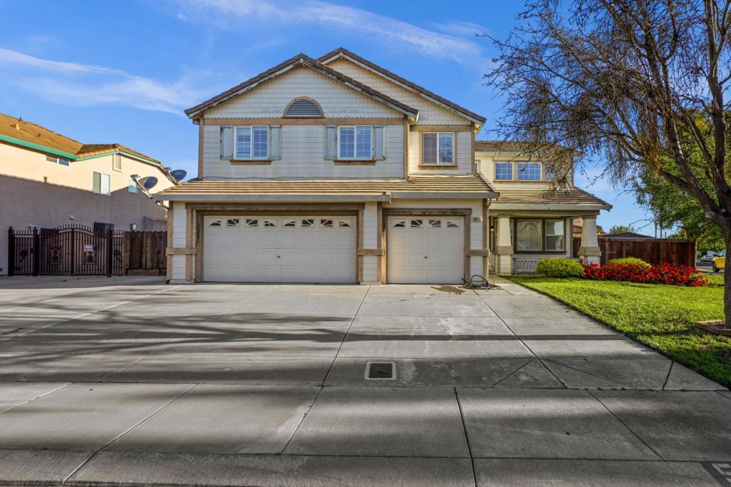 5071 Moorcroft Circle