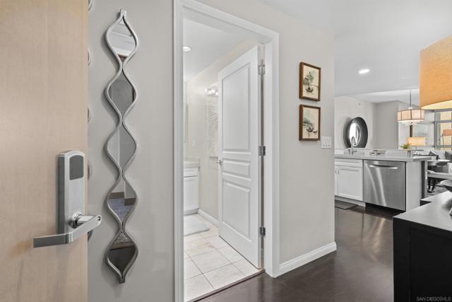 555 Front St., San Diego CA: https://media.crmls.org/mediaz/7b1742dd-32b7-4eb7-b175-9097ee5fadd3.jpg