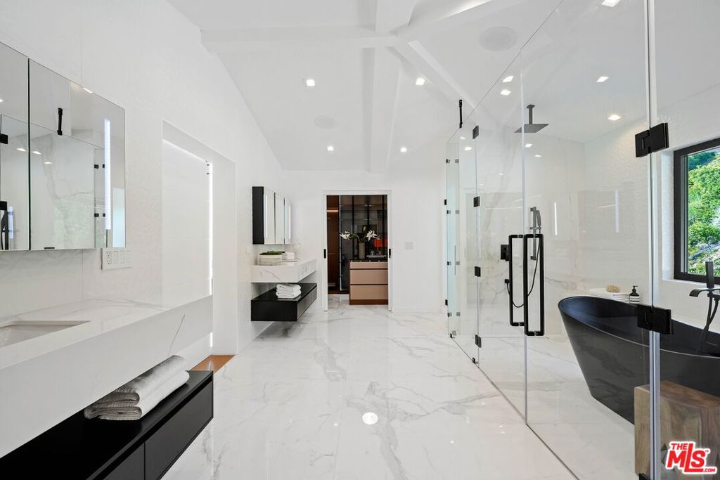 MLS #26854011 image #25