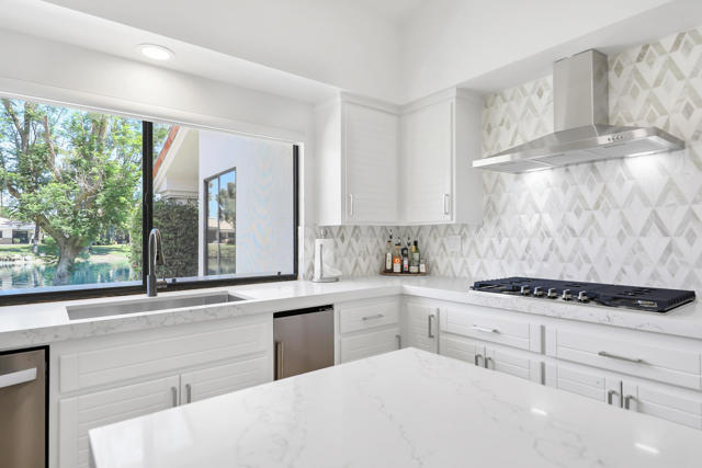 80671 Cherry Hills Drive, La Quinta CA: https://media.crmls.org/mediaz/7b17a1d8-7733-4a49-a69d-03d3ed96e65c.jpg
